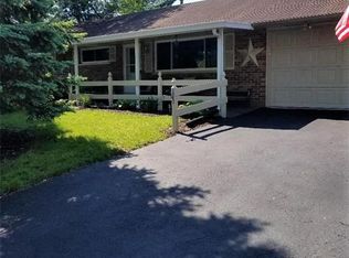 1700 Hillwood Dr, Dayton, OH 45439