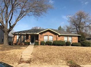 825 Blue Oak Dr, Lewisville, TX 75067