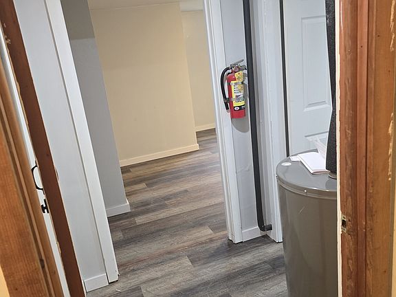 4th image of 15060 Dewey Rd #1