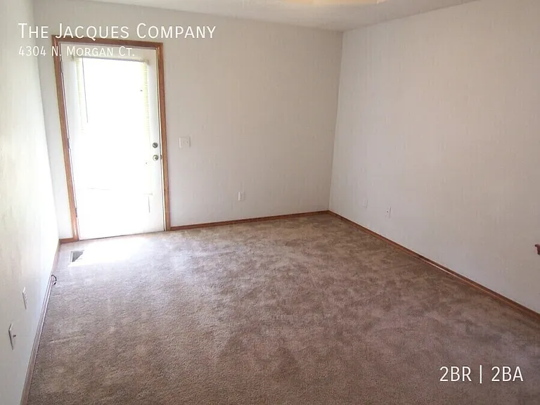 4304 N Morgan Ct — Photo 7