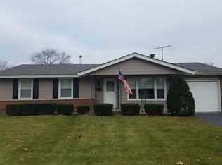 48 Keswick Rd, Elk Grove Village, IL 60007