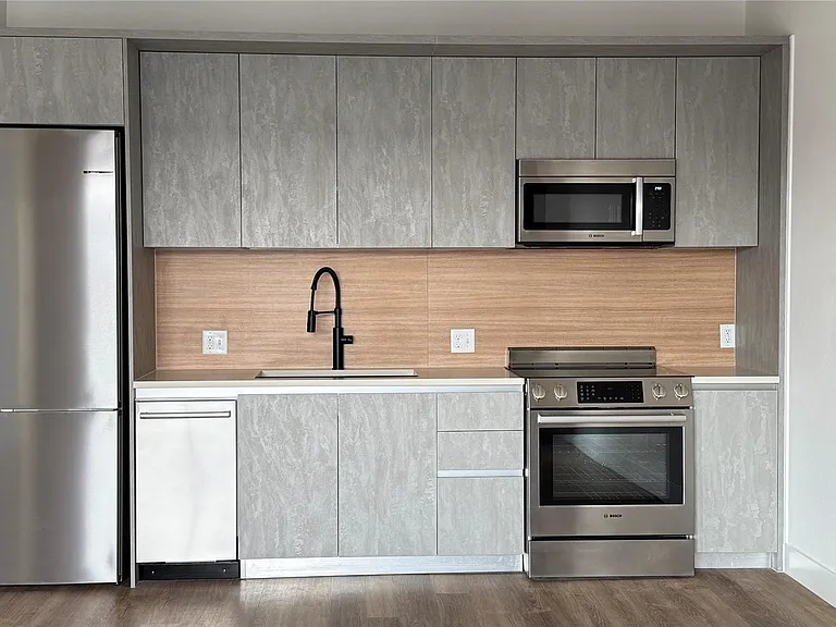 4315 S Congress Ave #515 — Photo 21