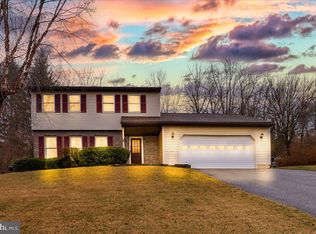 52 Sage Dr, Reading, PA 19608