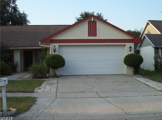 2068 Shadow Pine Dr, Brandon, FL 33511