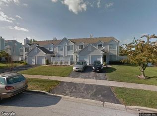 365 Gregory St, Aurora, IL 60504