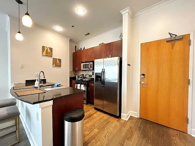 2 bed, 2.0 bath, 1062 sqft, $2,495 — Photo 2