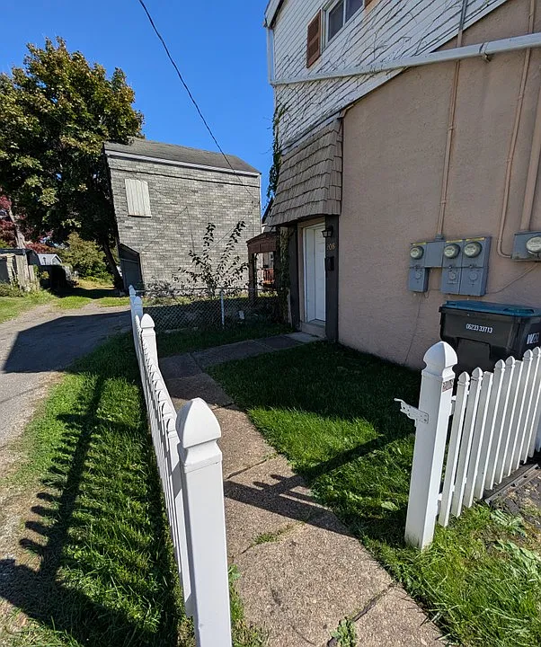 701 E 2nd Ave #208
