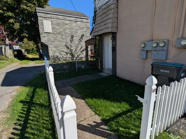 701 E 2nd Ave #208, Tarentum, PA 15084