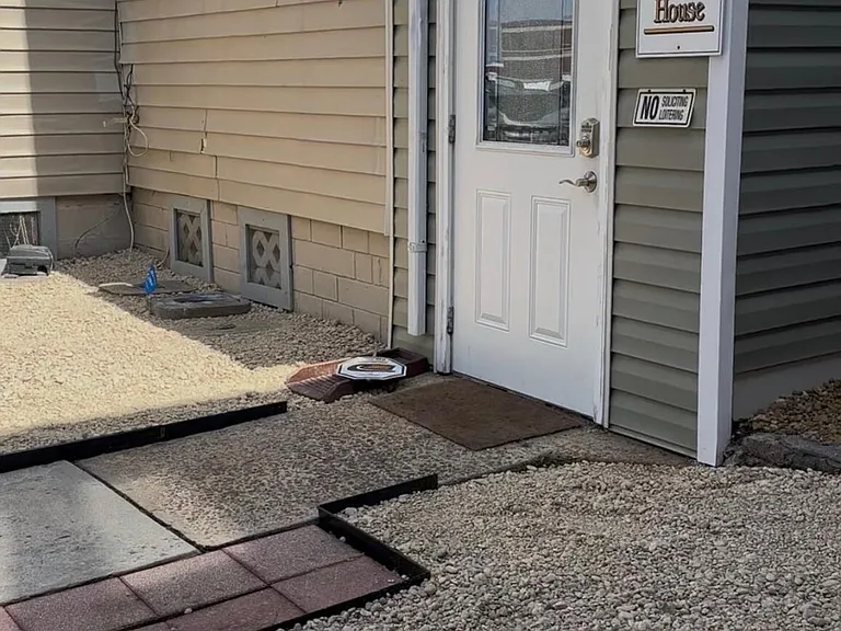 422 Magnolia Ave #4 — Photo 1