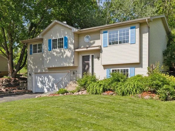 1604 Viking Dr, Buffalo, MN 55313