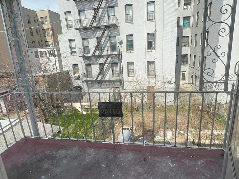679 E 223rd St #2R — Photo 7