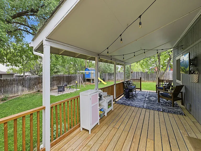 3130 Cockney St — Photo 18