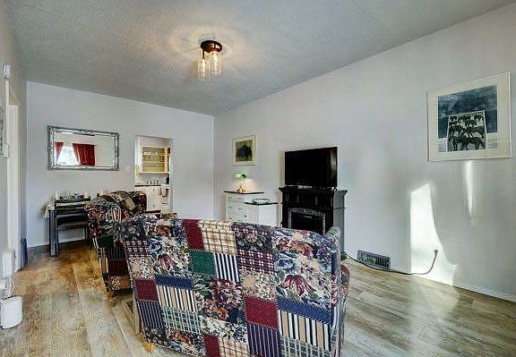 3rd image of 309 2nd St E