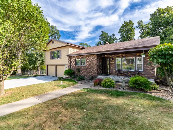 8205 W 126th Pl, Cedar Lake, IN 46303