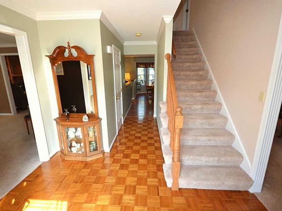 2nd image of 8109 Parkshire Ct