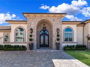 635 Pinnacle Ridge Rd, Riverside, CA 92506