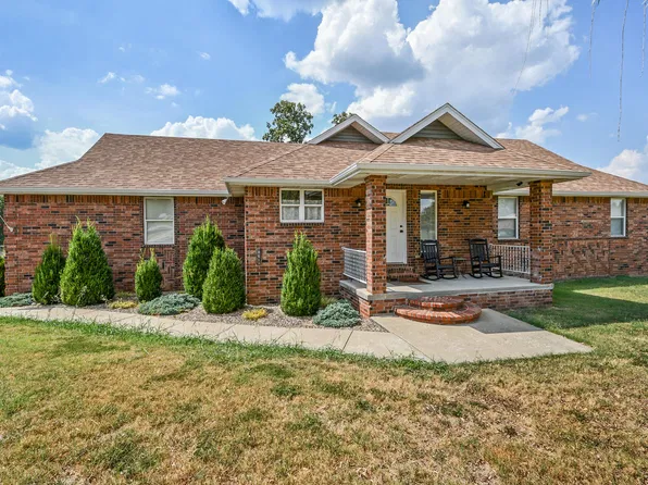 861 Country Meadows Road, Highlandville, MO 65669