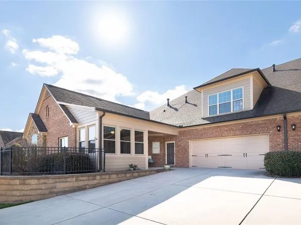 6014 Brookhaven Cir, Duluth, GA 30097