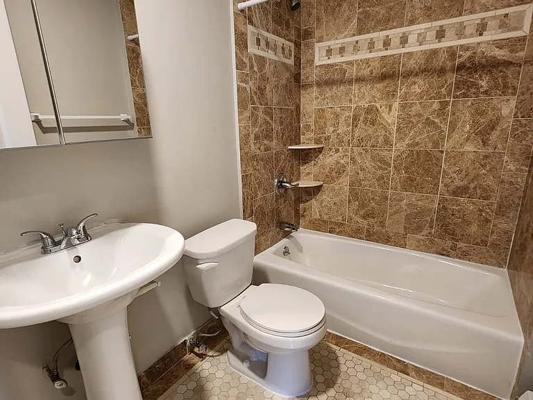 533 Chapel St #5A5 — Photo 14