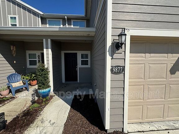 2nd image of 9877 Fiddleback Ln