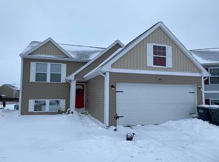 1329 Ellery Grove Ct, Vicksburg, MI 49097