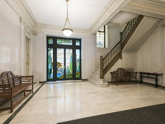 Sold by Sotheby's International Realty | media 14