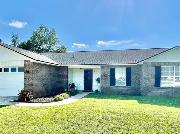 138 Eagles Loop, Robertsdale, AL 36567