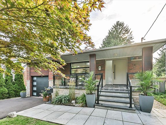 3rd image of 16 Squires Ave