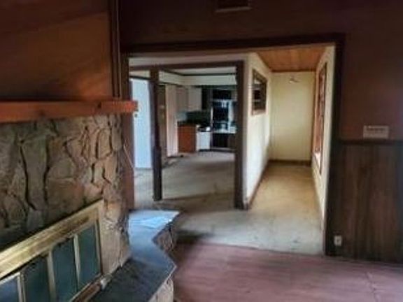 Additional Living Room