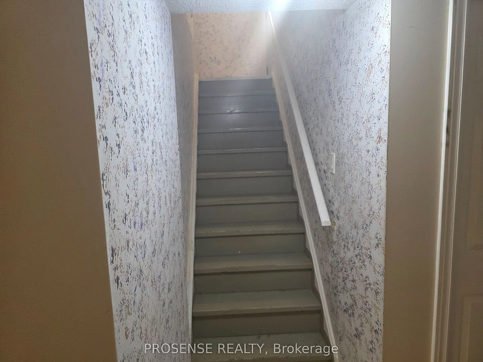 2 bed, $2,000 — Photo 4