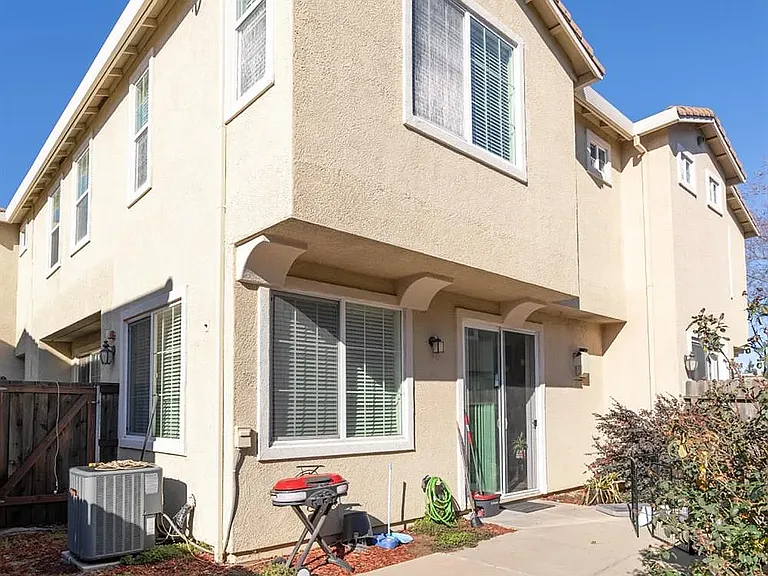 3000 Sierra View Cir — Photo 4
