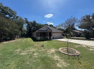 1093 Oak Ridge Dr, Terrell, TX 75160