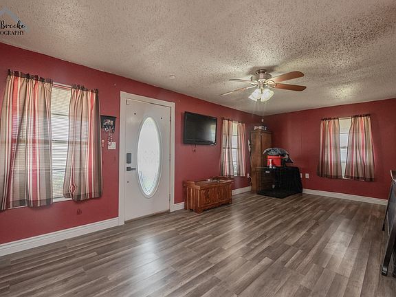 2nd image of 1725 N 77 Ranch Rd