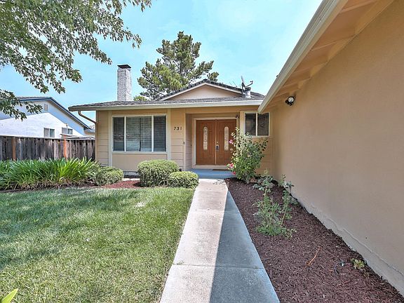 3rd image of 731 Colleen Dr