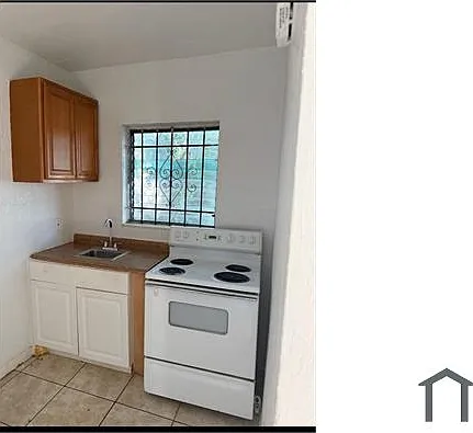 5734 NW 12th Ave — Photo 2