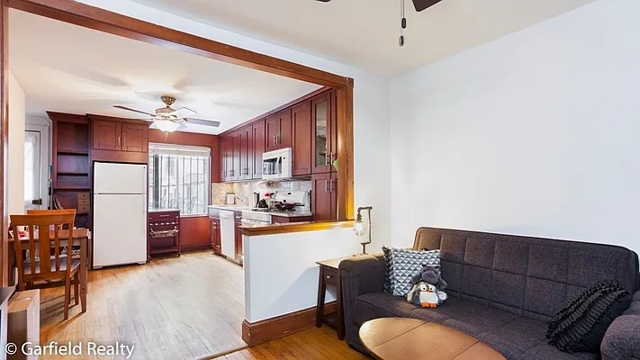 Rented by Garfield Realty  | media 7