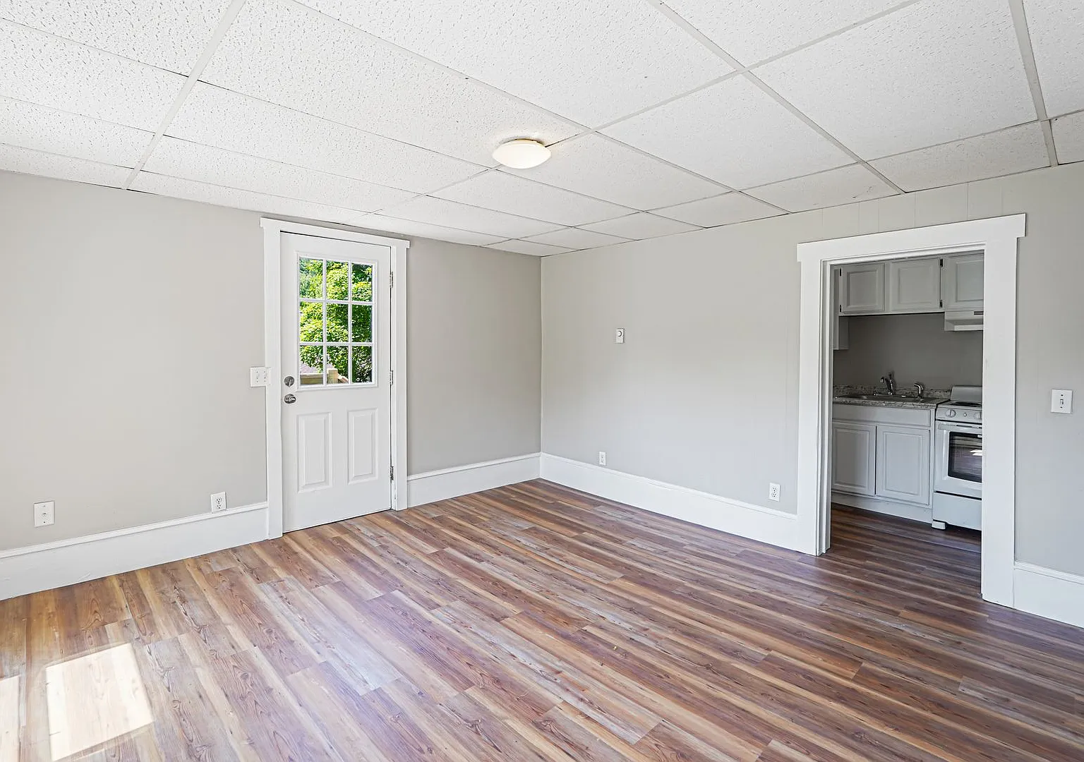 62 Willow Rd — Photo 3