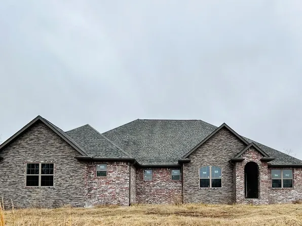 17405 Stage Coach Rd, Gravette, AR 72736