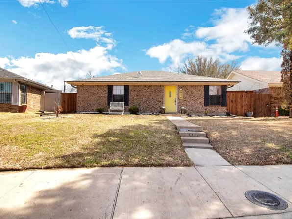 824 Keeneland Ct, Dallas, TX 75211