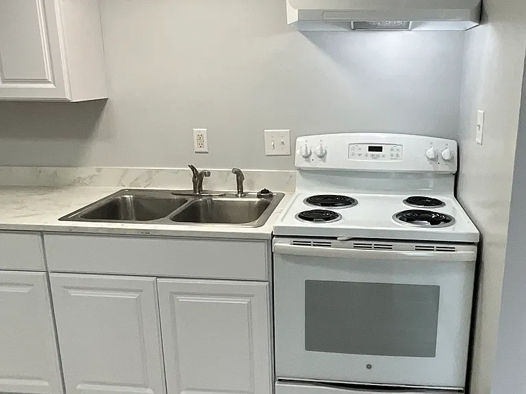612 Smithfield Ave #1 — Photo 2