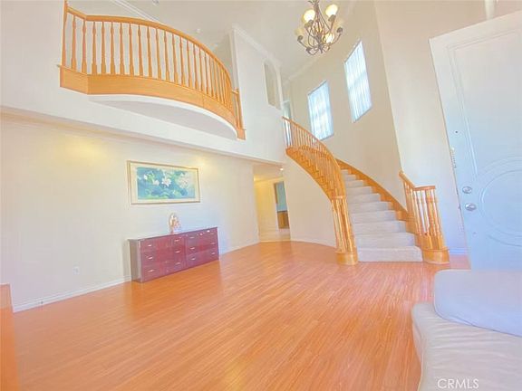 4th image of 8943 Emperor Ave
