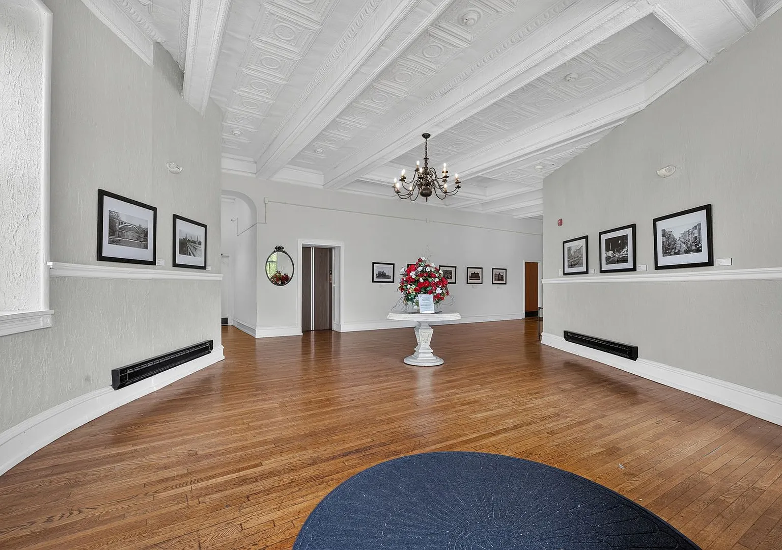 Welcome to the Baynard House; Elegant, Spacious & Bright Showing- Showing Saturday 8/15 11am-11:15am — Photo 3
