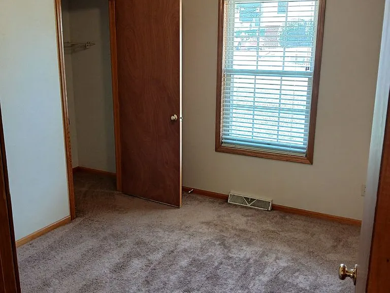 5102 Charm Ridge Dr — Photo 6