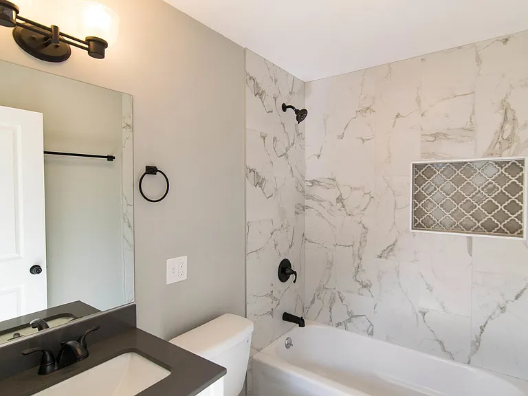 1347 W Ancona St #1 — Photo 8