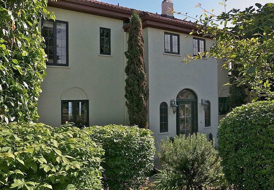 1st image of 4708 Hyada Blvd NE