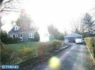 2130 Pioneer Rd, Hatboro, PA 19040