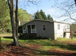 576 Davis Rd, Titusville, PA 16354