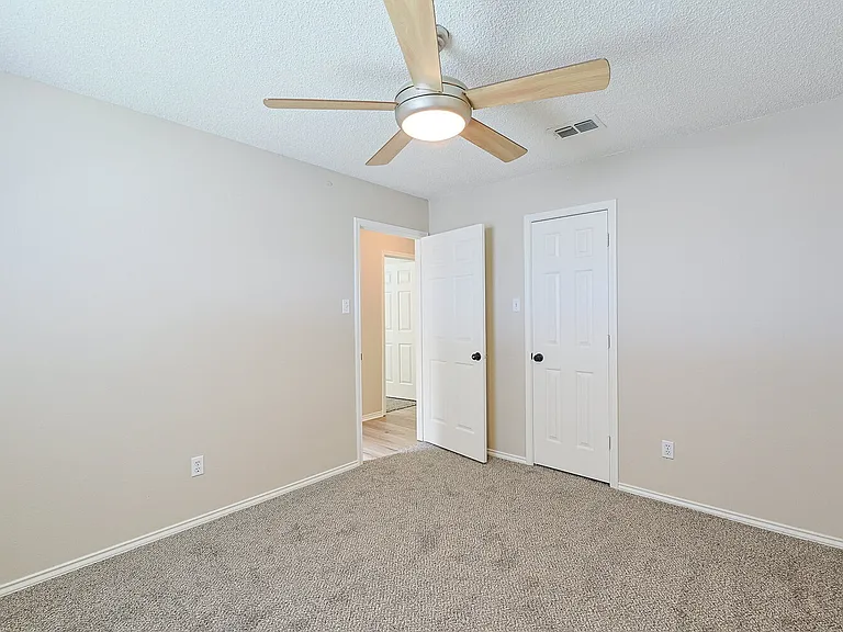 9708 Aberdeen Ave — Photo 38