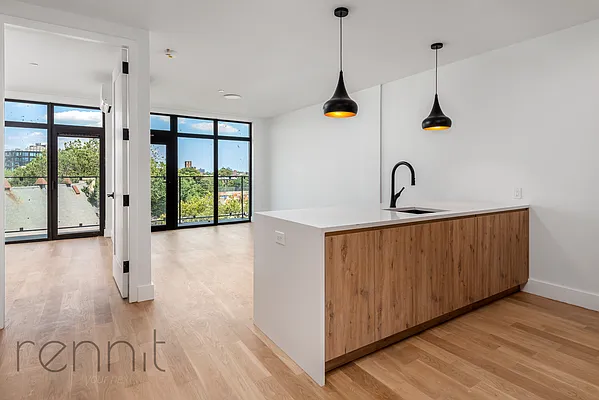 Rented by Rennit Inc. | media 3