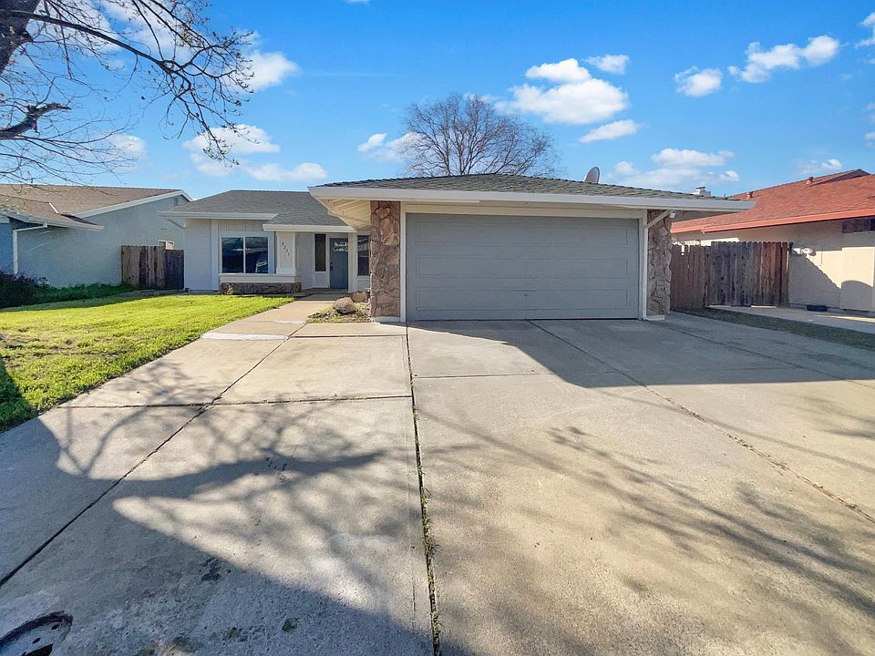 1st image of 8271 Moorhaven Way